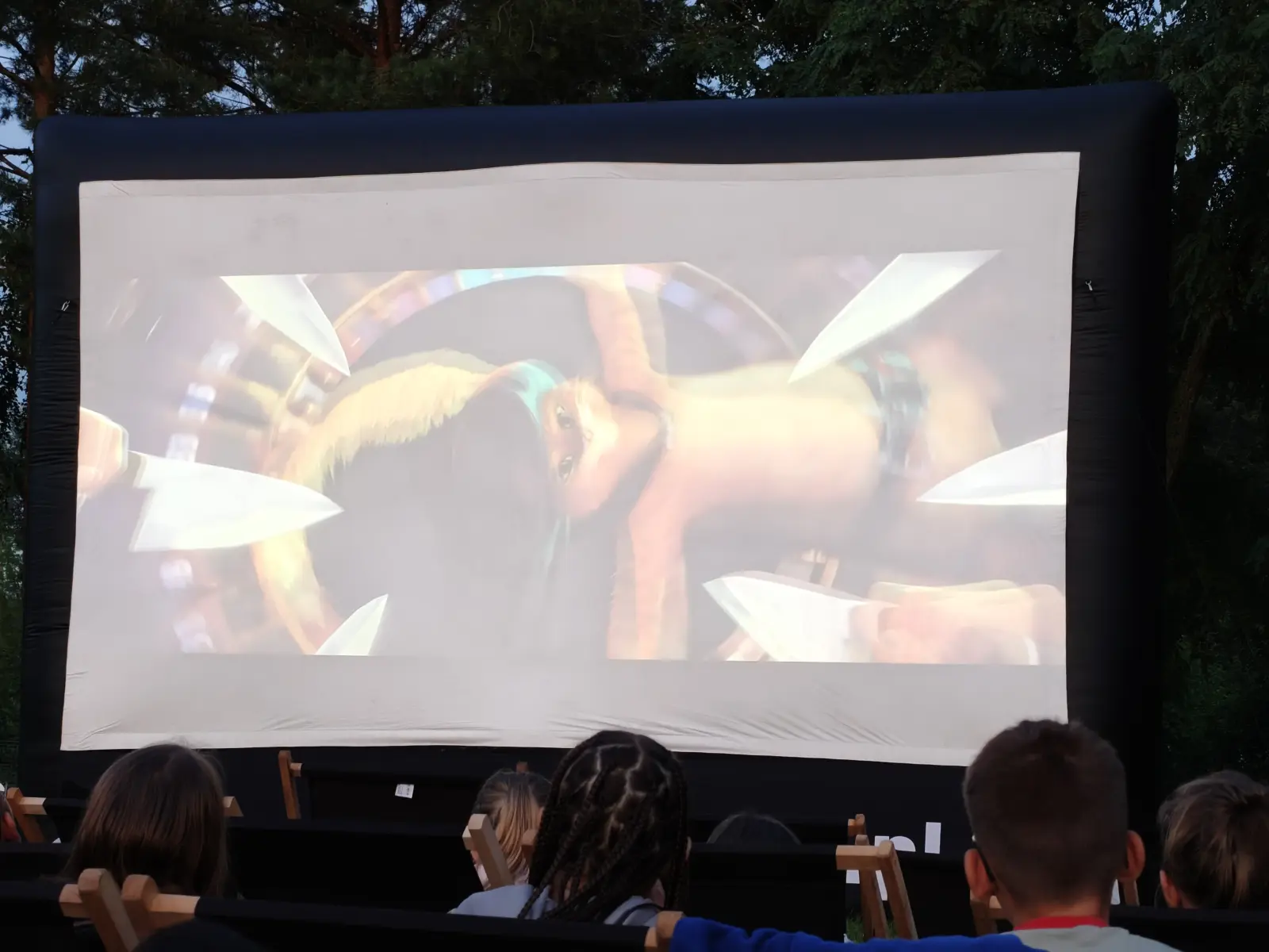 Letni seans w plenerze – Kino pod Chmurką w Czerwinie